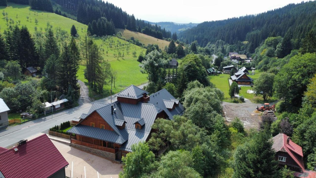 Apartmany Jezerne Velké Karlovice Exteriér fotografie