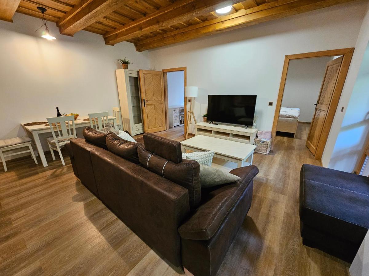 Apartmany Jezerne Velké Karlovice Exteriér fotografie