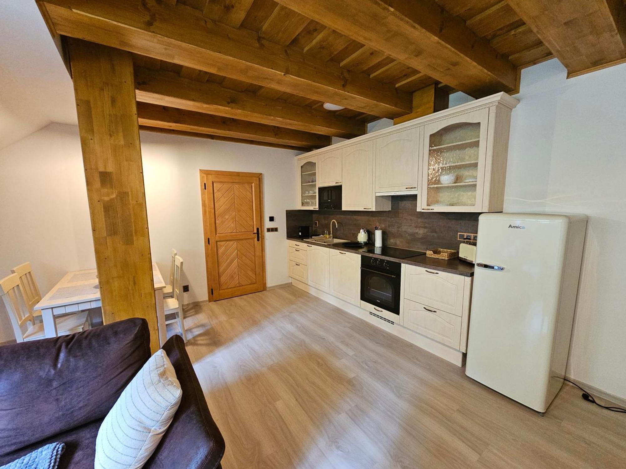 Apartmany Jezerne Velké Karlovice Exteriér fotografie