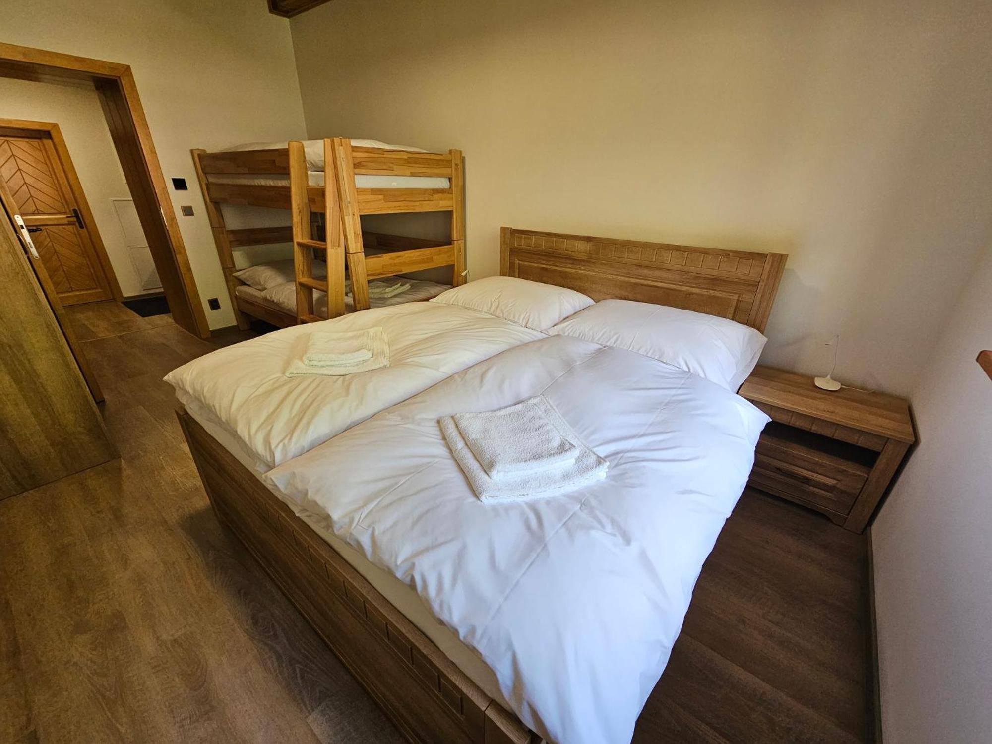 Apartmany Jezerne Velké Karlovice Pokoj fotografie